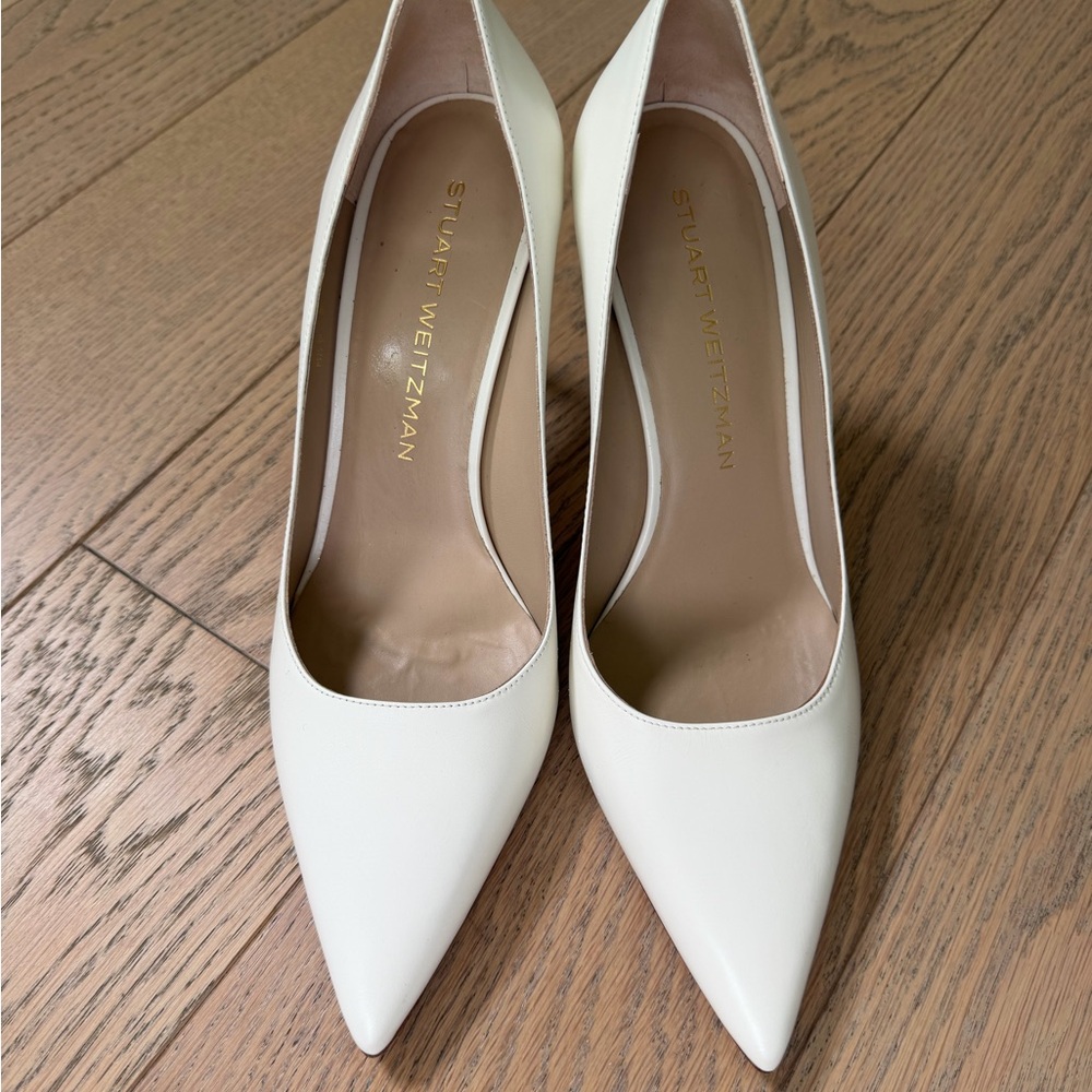 Stuart Weitzman Cream Pointed-Toe Leather Pumps